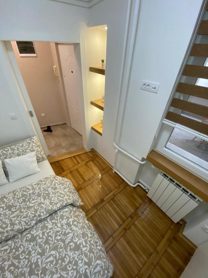 Sleepover - Galleria Novi Sad Buitenkant foto