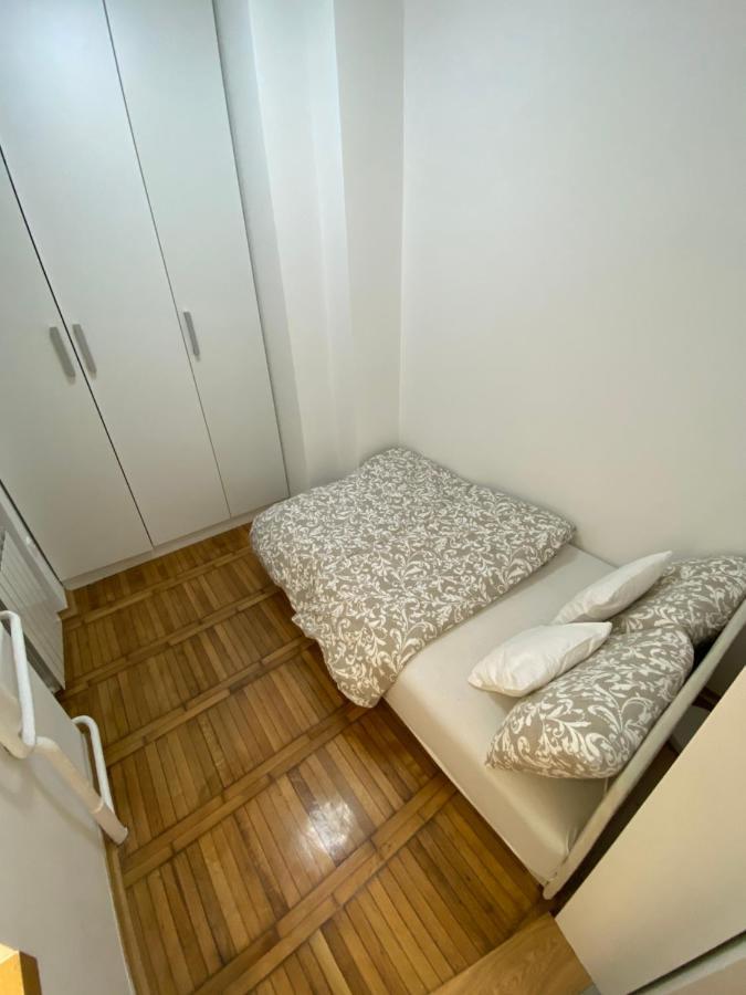 Sleepover - Galleria Novi Sad Buitenkant foto